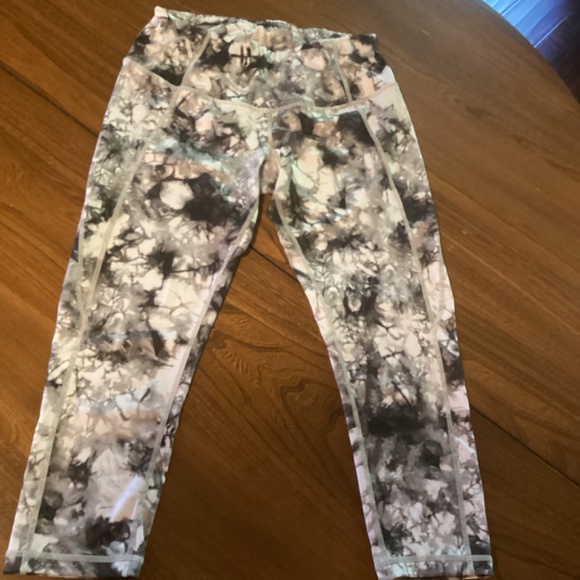 Yoga capri - Picture 2 of 2